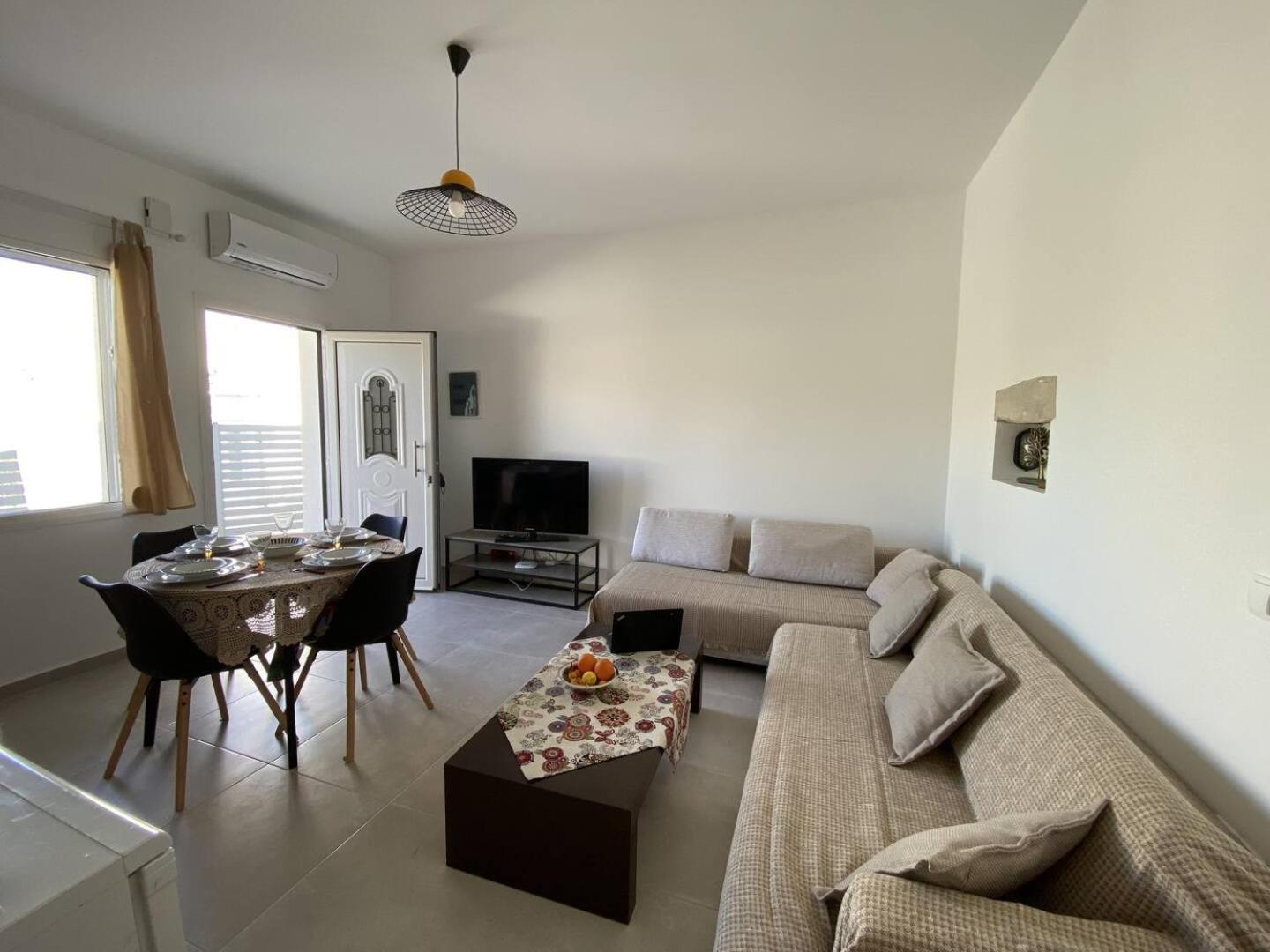 Orphanos Apartment Kamilárion Eksteriør bilde